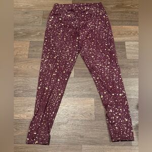 aerie - Chill Play Move -Maroon Leggings with Metallic Gold Star Print